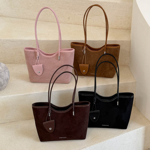 Chic Wildleder Tasche mit Dekorativer Tasche