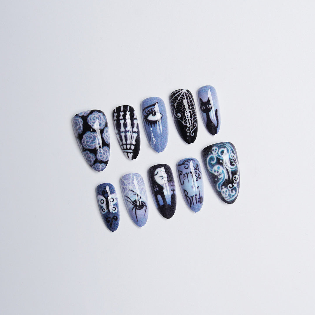 Kunstnagelset mit kreativen Motiven Karnz