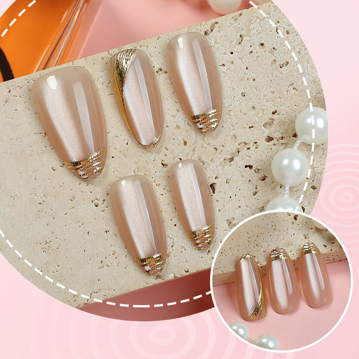 Stylisches Dekoratives Press-On Nagelset Karnz
