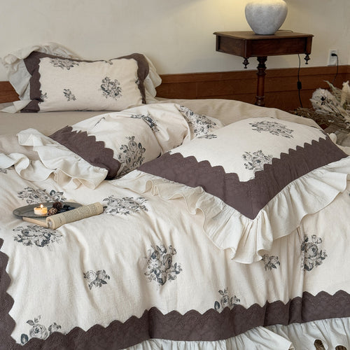 Baumwoll-Leinen Bettwäschegarnitur mit Vintage-Blumenprint, Volant und Rüschen