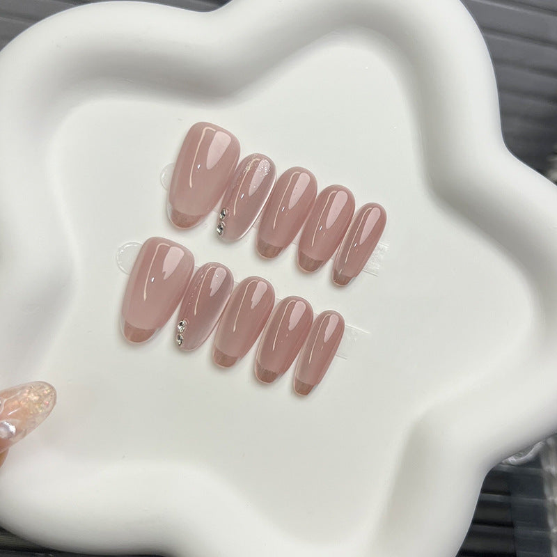 Luxuriöses Press-On-Nagelspitzen-Set