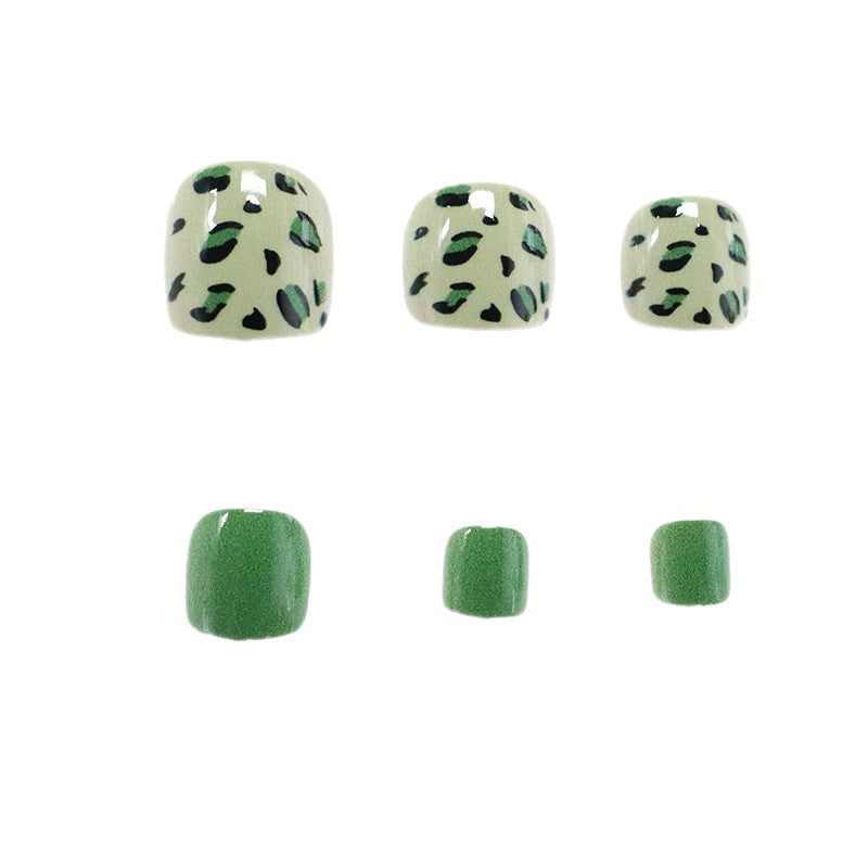 Kreative Tiermuster Nagelkunst Karnz
