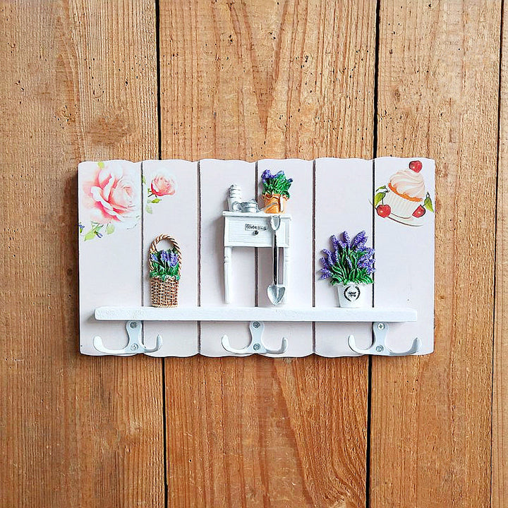 Dekorativer Wandhaken mit Blumenmuster