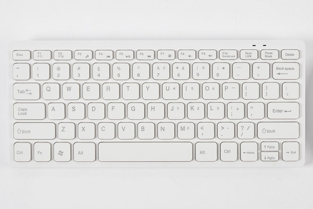 Slimline Bluetooth-Tastatur Karnz