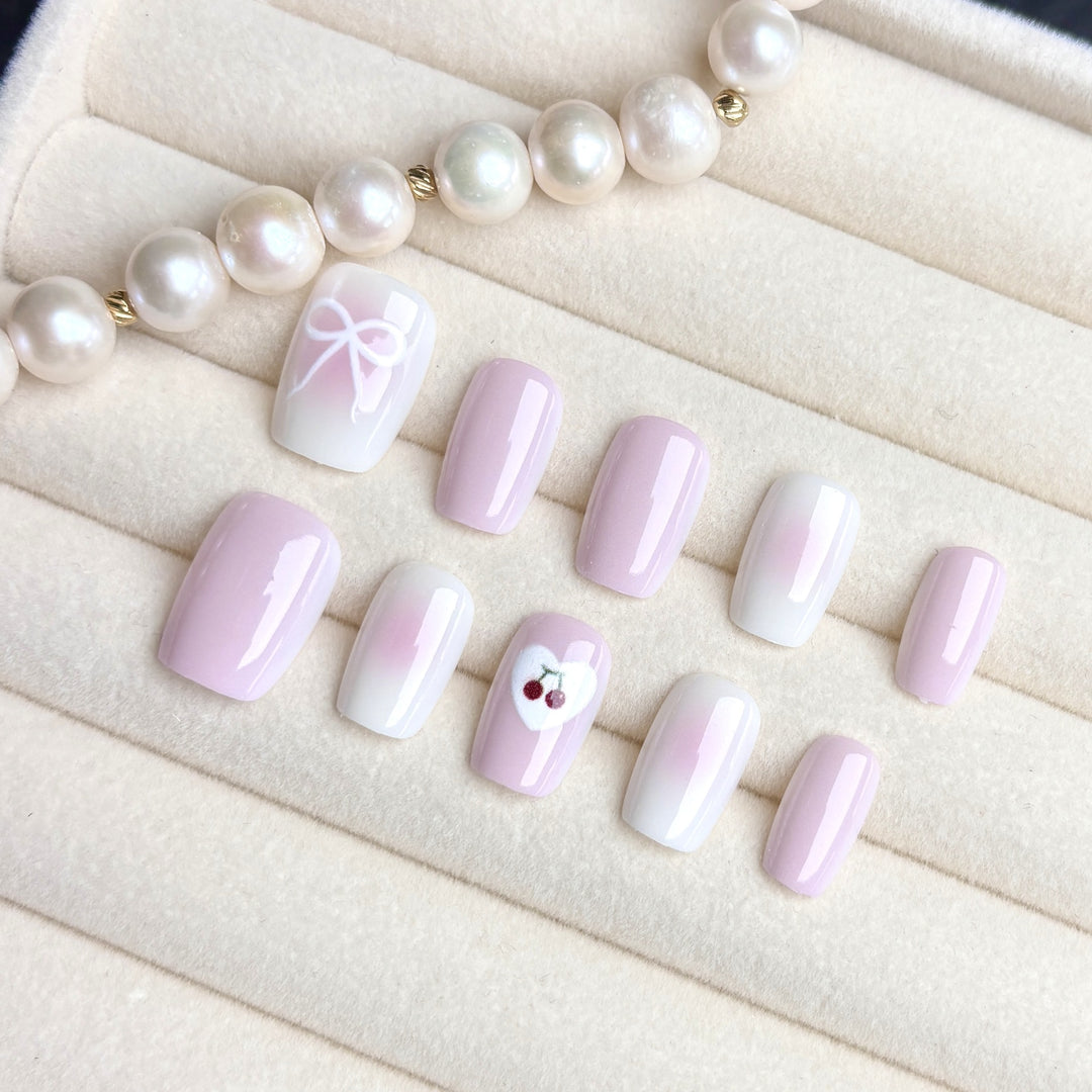 Dekoratives Press-On Nagelkunst-Set mit einzigartigen Designs