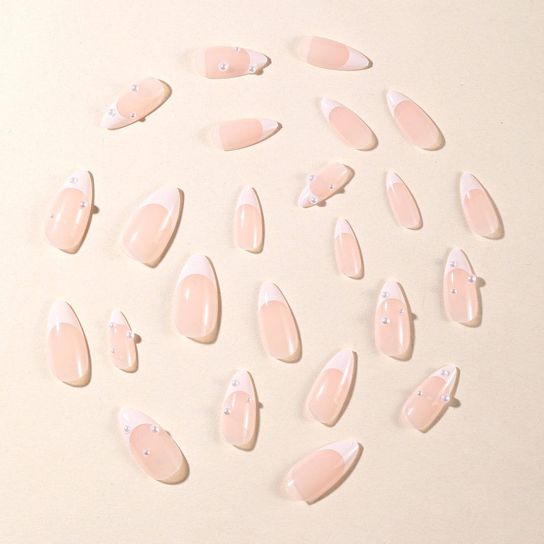 Elegante 3D Perle Akzent Stiletto Nagelkunst Erweiterungen Karnz