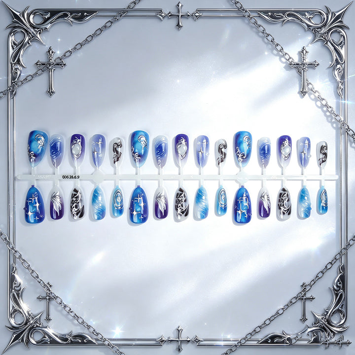Kunstnagelset mit Eleganten Designs Karnz
