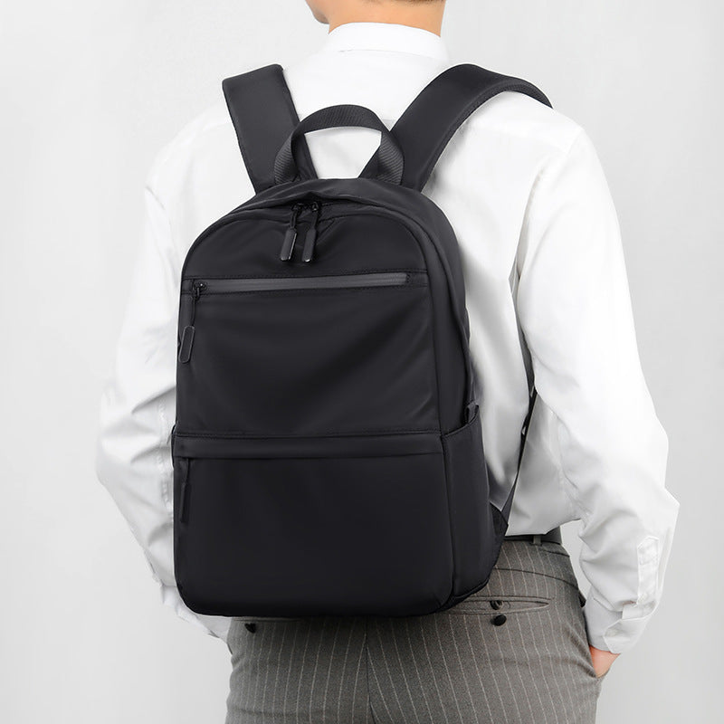 Schlanker Urbaner Reiserrucksack Karnz