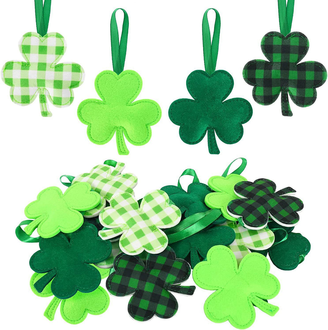 Festliche Shamrock-Ornamente Karnz