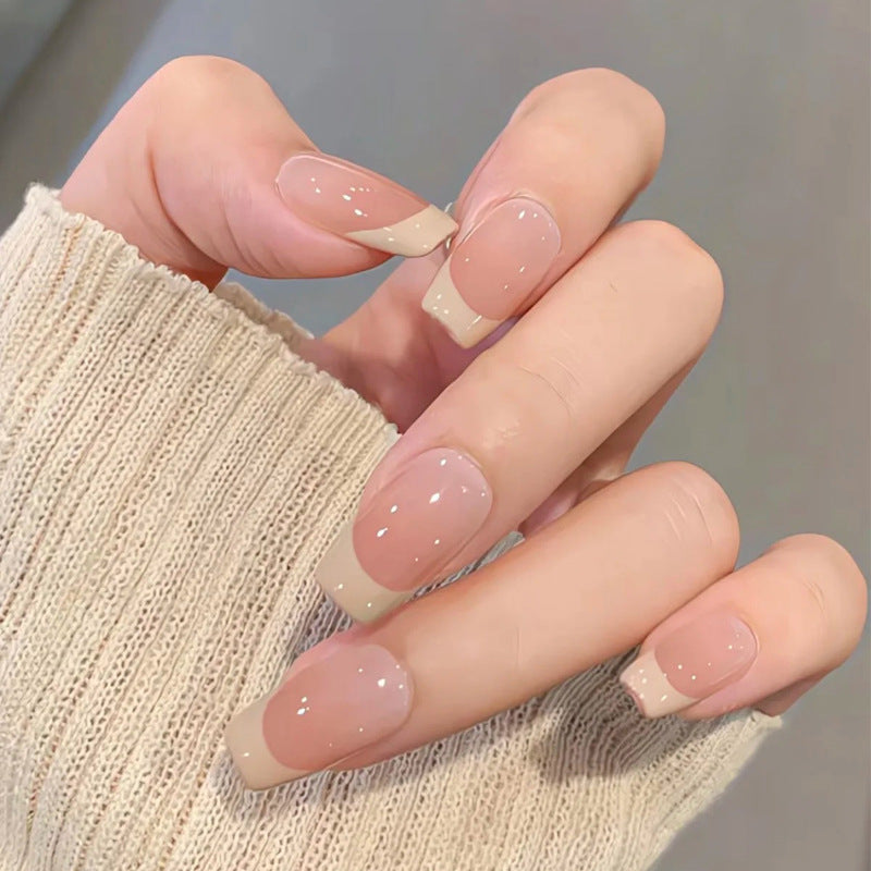 Glänzendes dekoratives Press-On-Nagelset Karnz