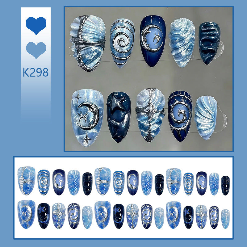 Kunstnagelset mit galaktischem Design und holografischen Effekten Karnz