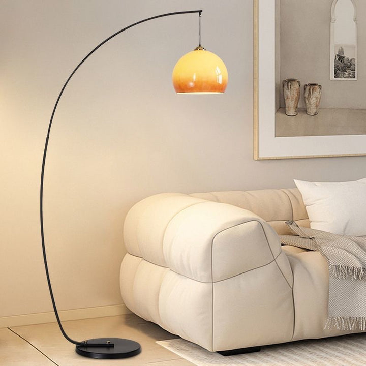 Arc Stehlampe mit Glasschirm