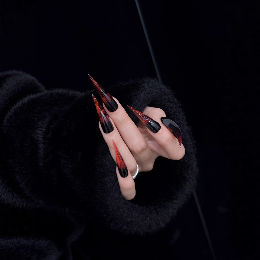Dramatische Stiletto Press-On Nägel