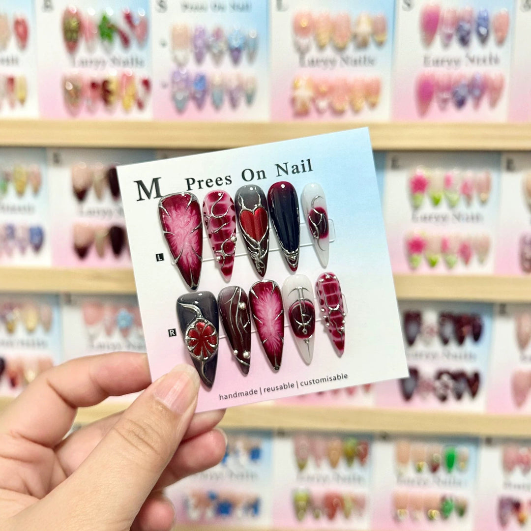Anpassbares Press-On Nagelkunstset