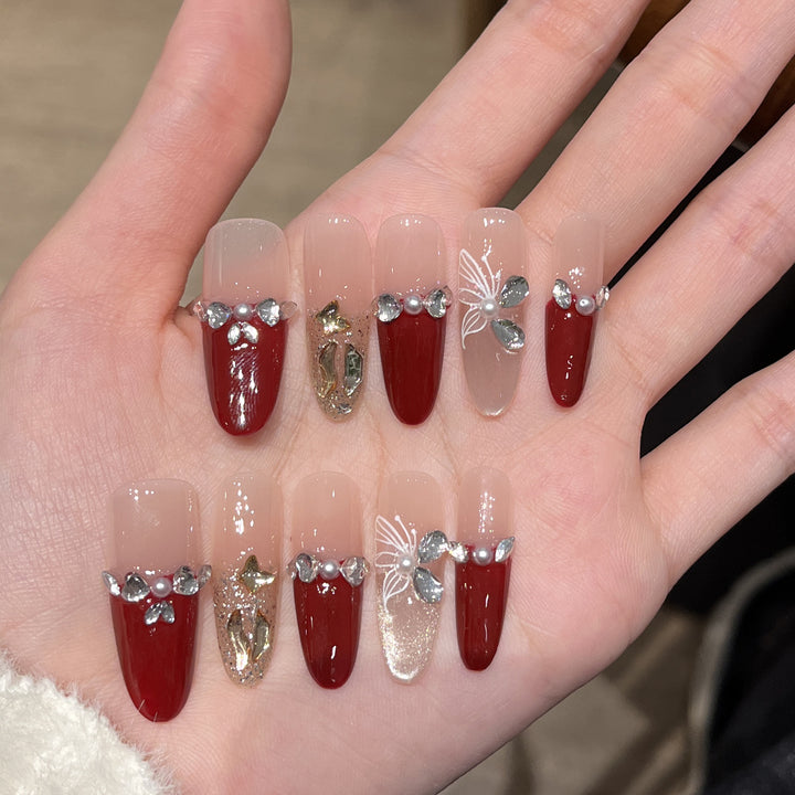 Glamorous Nail Art Karnz