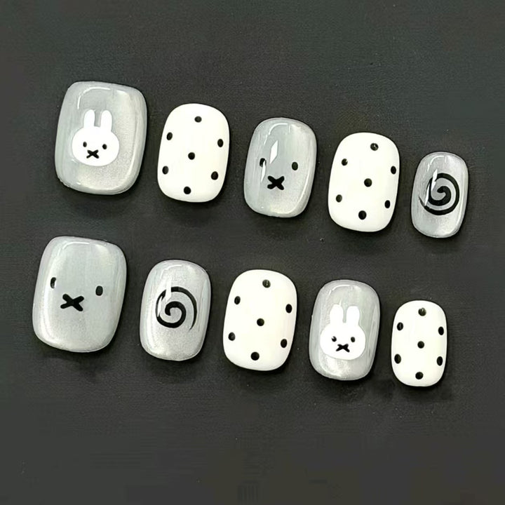 Verspielt Charakter Press-On Nagelkunst Set Karnz
