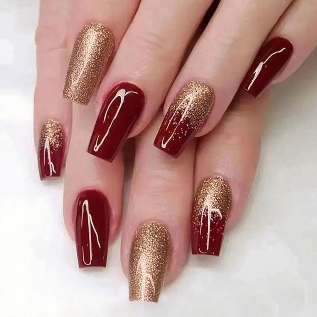 Kunstnagelset mit Elegantem Glitzer-Design Karnz