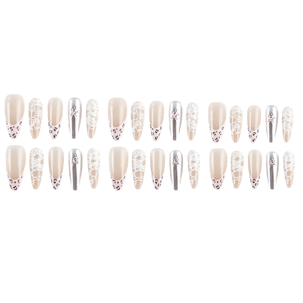 Elegantes Spitzen- und Metallic-Nagelkunstset Karnz