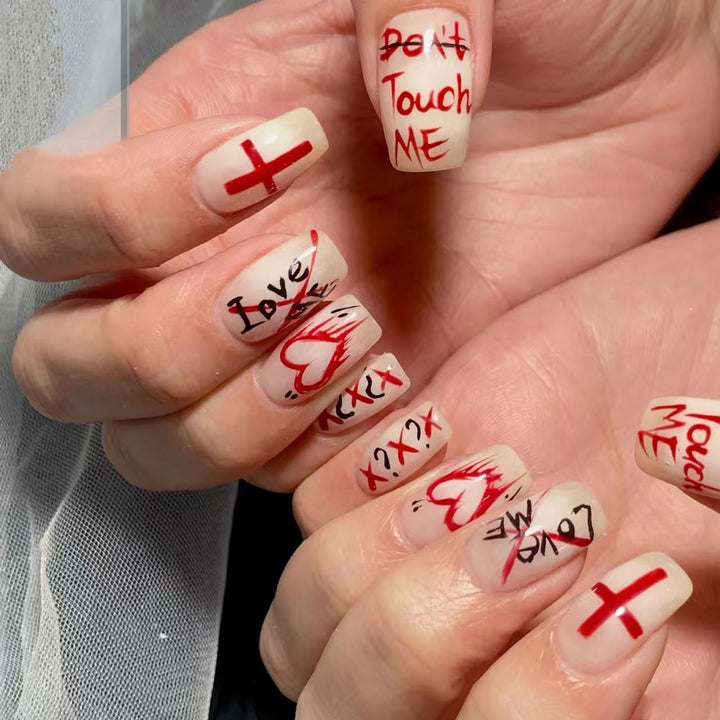 Künstlerische Aussage Nagelkunst
