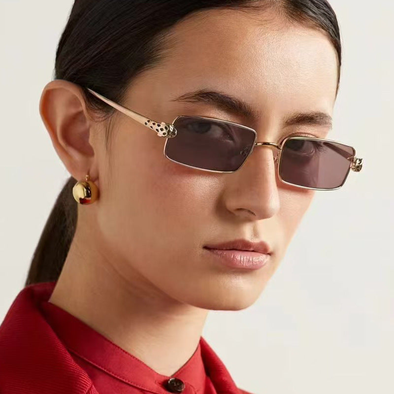 Damen elegante quadratische Sonnenbrille mit luxuriösem Metallrahmen und UV-Schutz Karnz