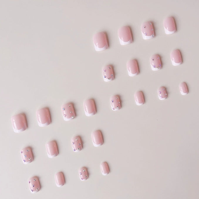 Funkelnde französische Spitze Nail Art Enhancements Karnz