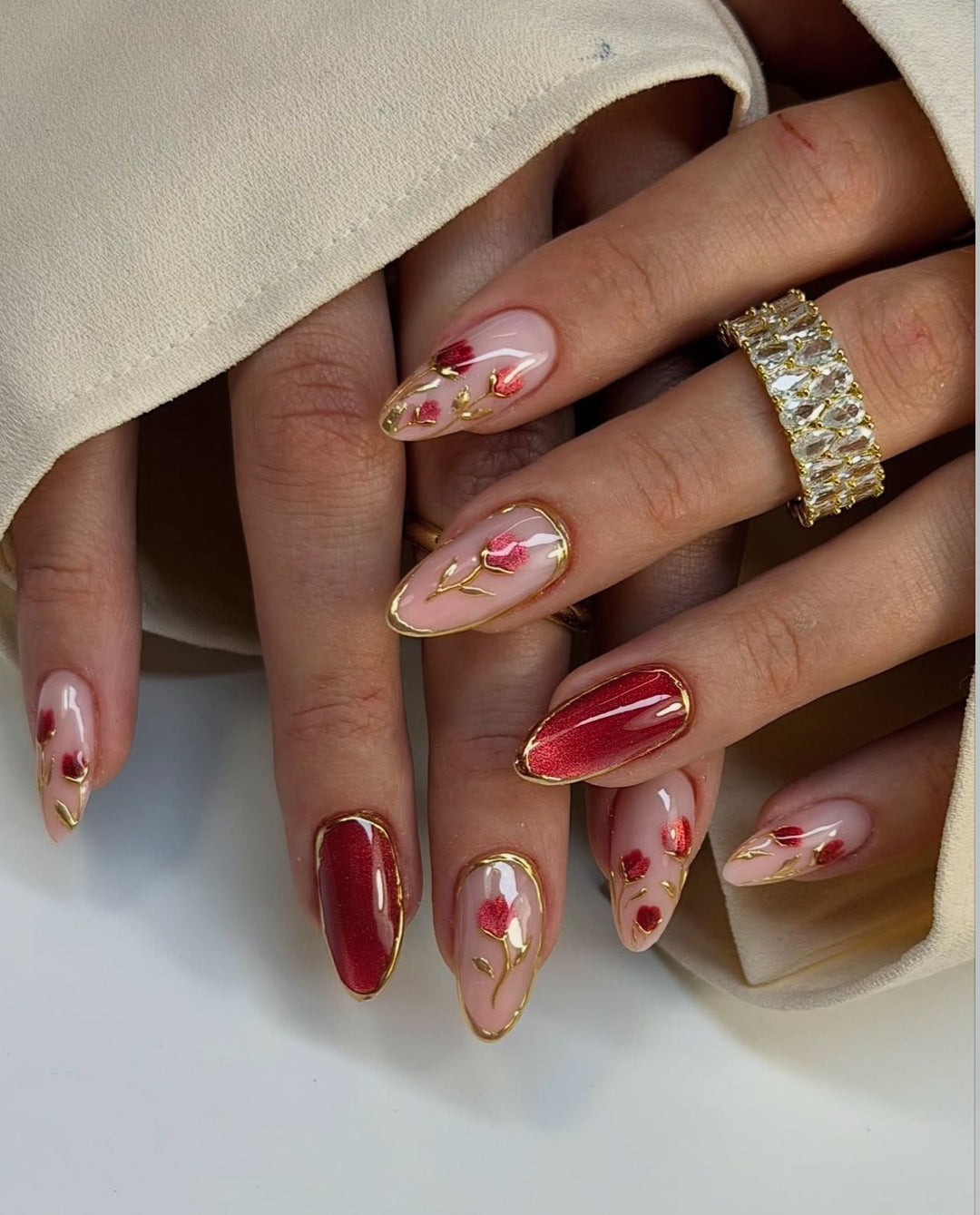 Elegante florale Acryl-Nagelkunst-Verzierungen Karnz 1789915802