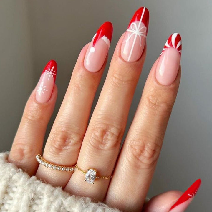 Festliches thematisches Press-On Nagelkunst Karnz