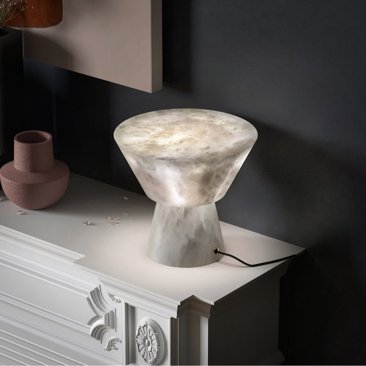Skulpturale Marmor Akzent Tischlampe