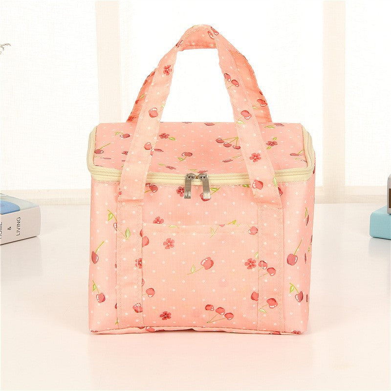 Isolierte Lebensmittelaufbewahrung Lunchbox Karnz