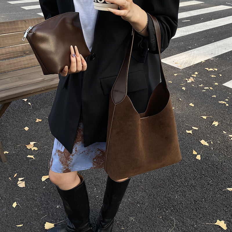 Suede Hobo Handtasche Karnz