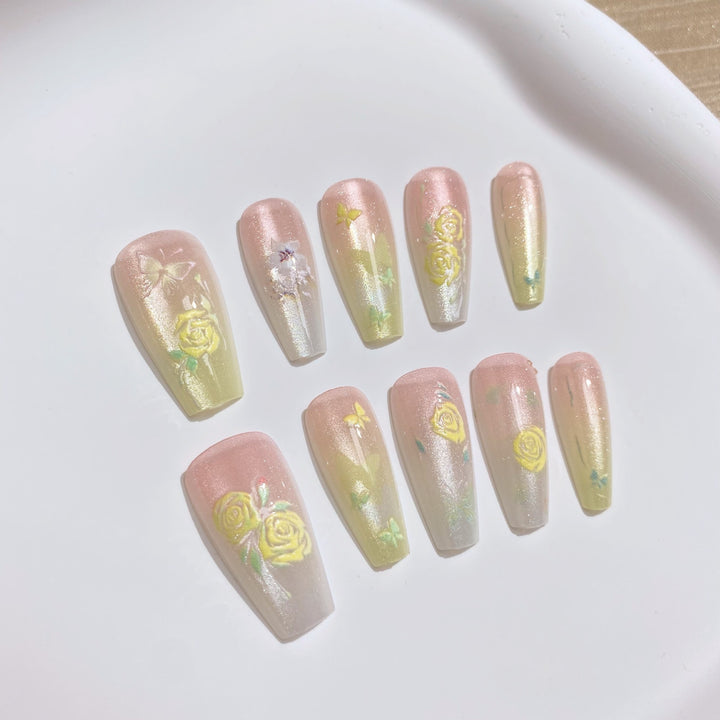 Blumendekorierte Press-On Nagelkunst Set