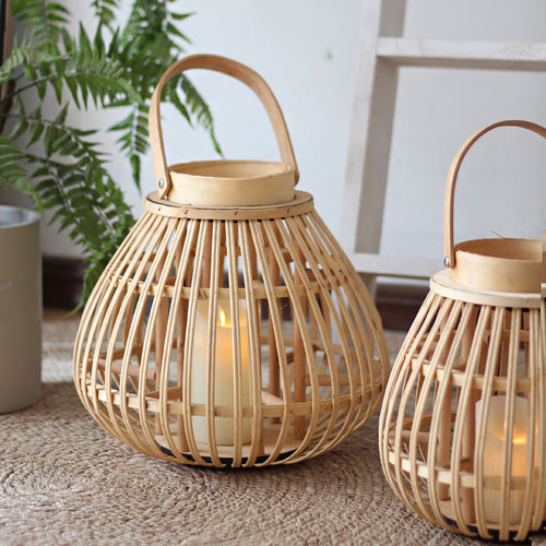 Handgefertigte Rattan-Laterne Karnz
