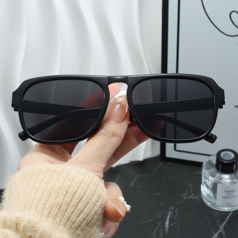 Damen moderne rechteckige Sonnenbrille mit polarisierenden Gläsern Karnz