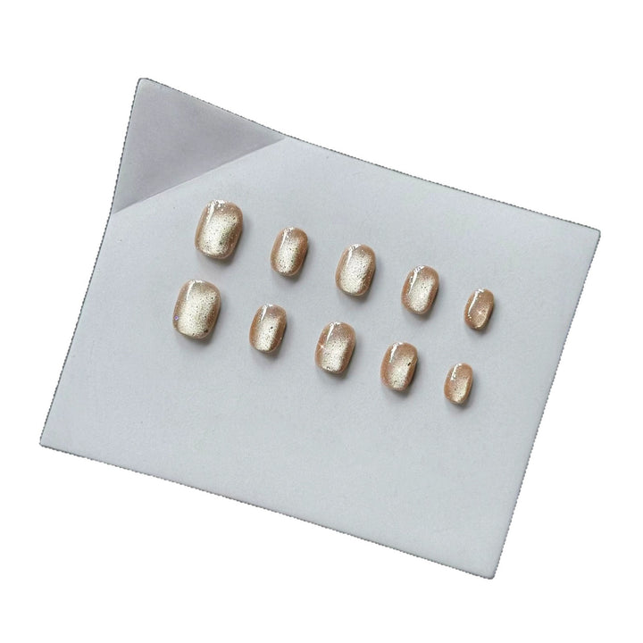 Elegantes Press-On Nagelkunstset mit Glitzerfinish