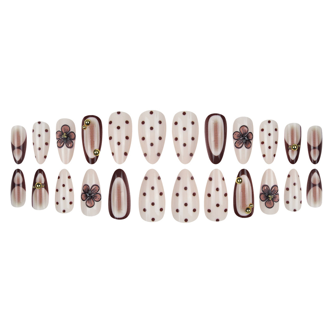 Künstlerisches Press-On-Nagelset mit floralen und geometrischen Designs Karnz