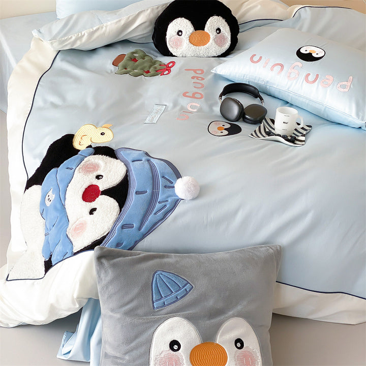 Kinderbettwäsche-Set mit gestickten dreidimensionalen Pinguinapplikationen und weichem Baumwollsatin