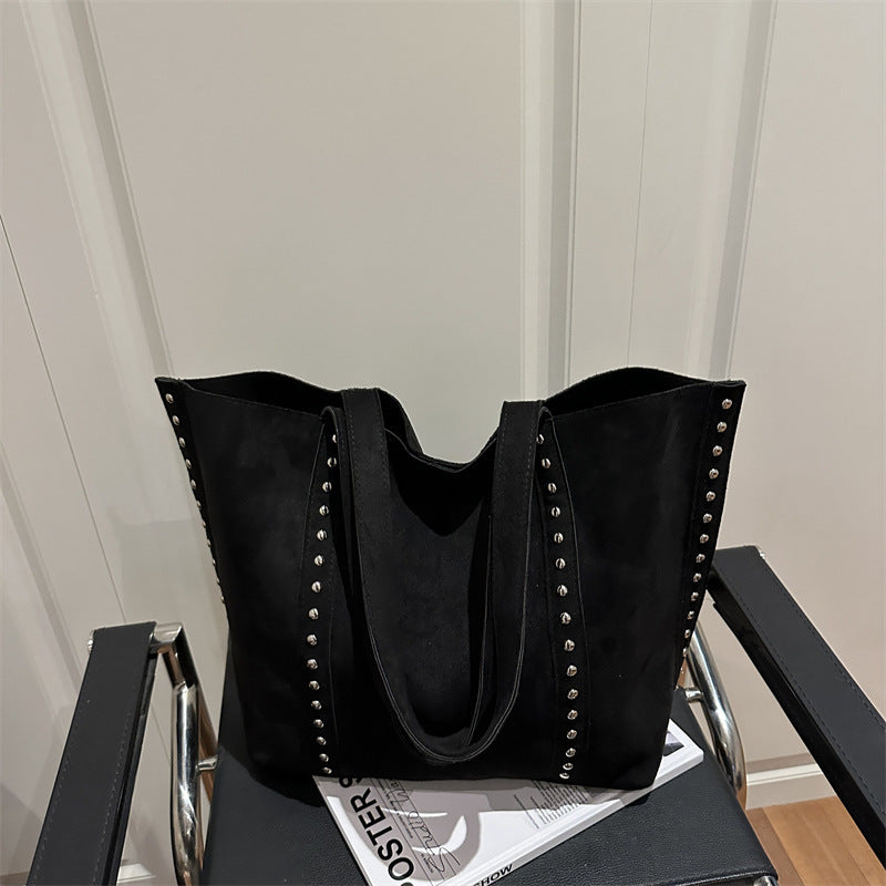 Chic Nieten Wildleder Tote Bag Karnz