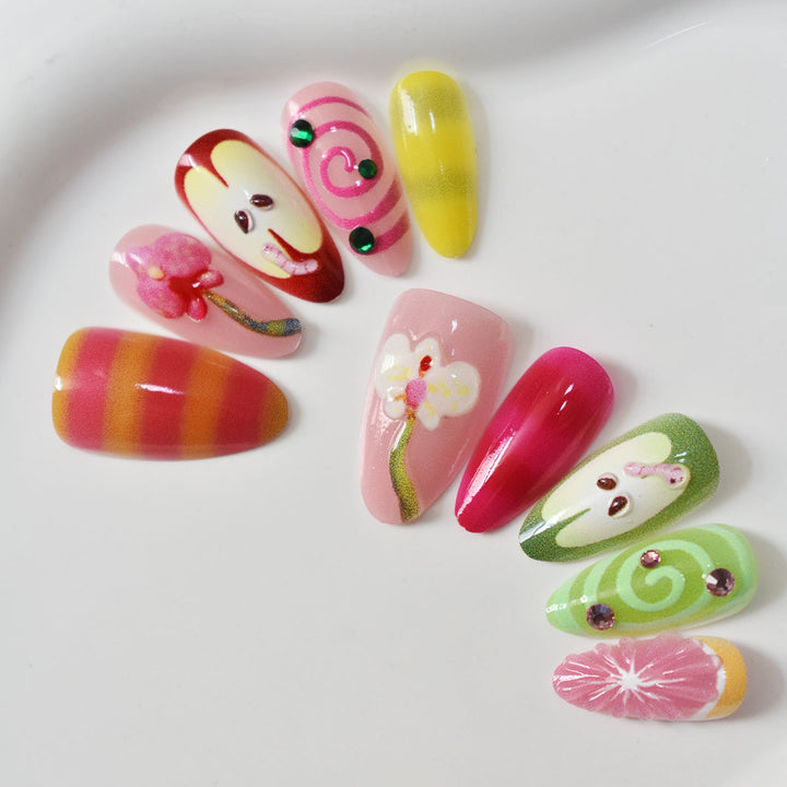 Kreatives Florales Nagelkunst-Set Karnz