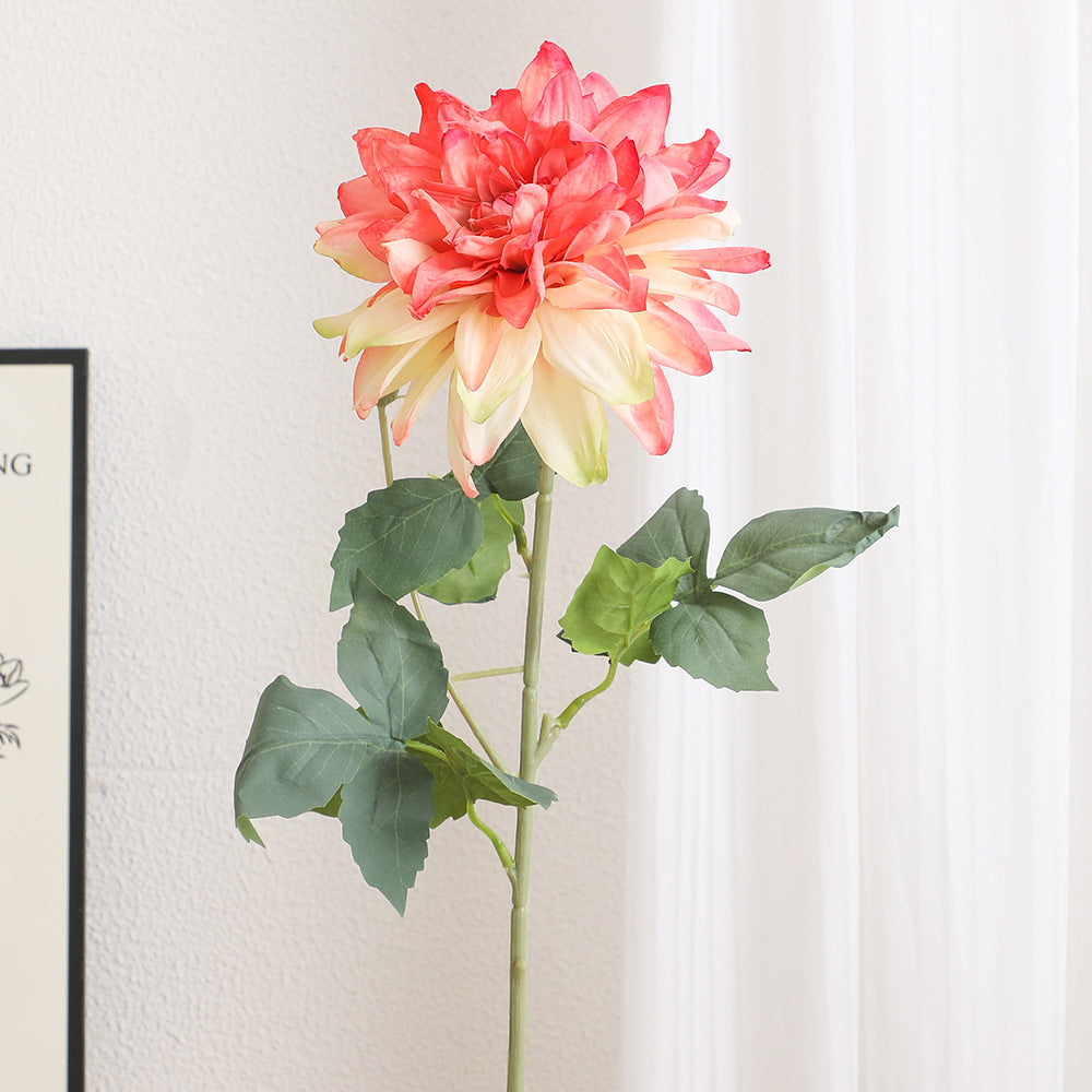 Kunstblumenstrauß mit lebensechten Details Karnz