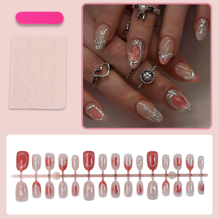Kunstnagel Set mit Glamourösen Designs Karnz