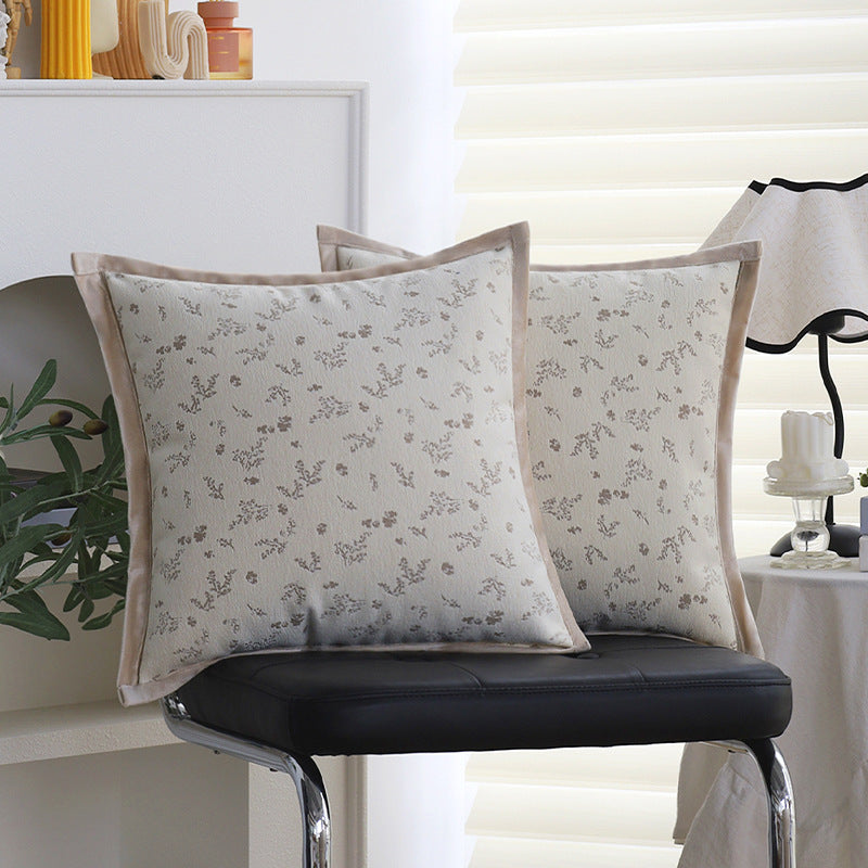 Elegantes Design Kissen mit floralem Muster