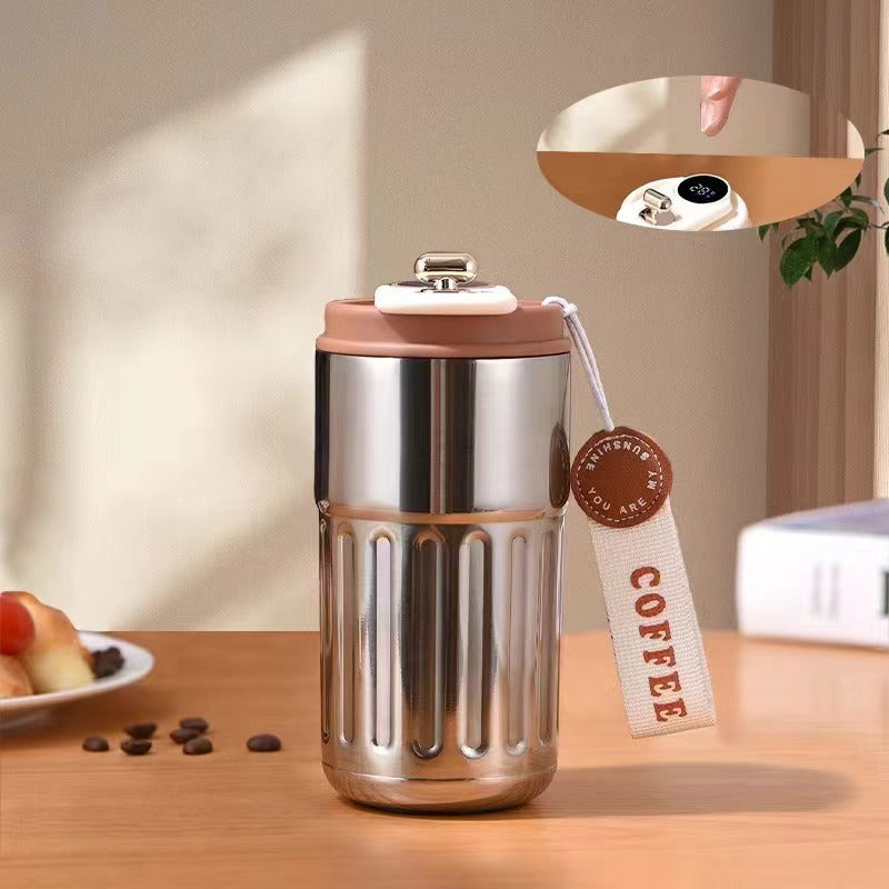 Unisex isolierter Kaffeebecher mit praktischem Deckel Karnz