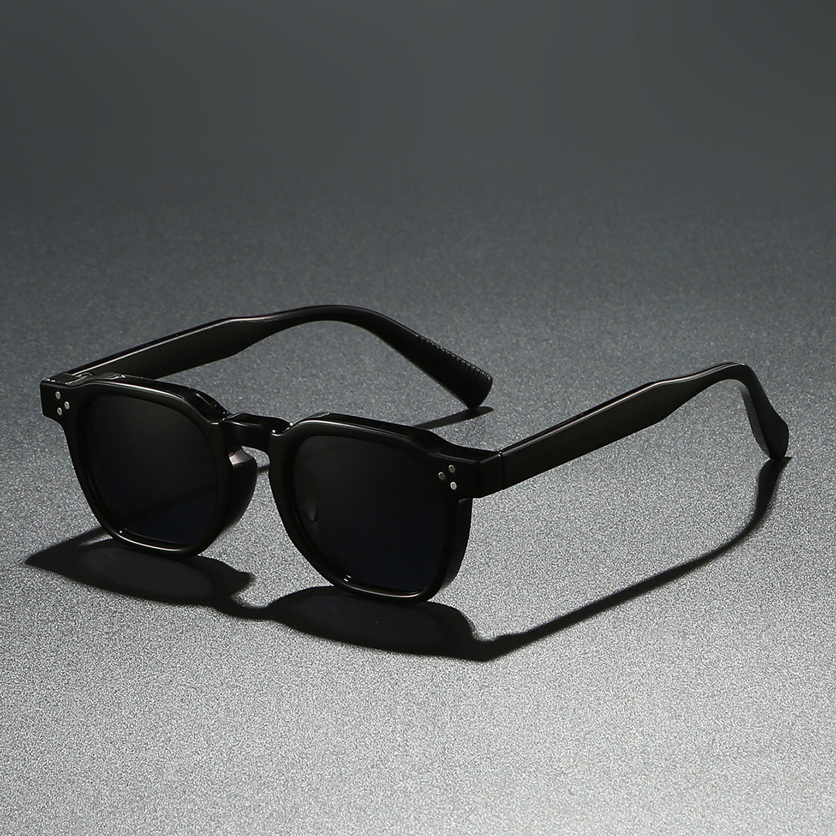 Damen Modische Sonnenbrille im innovativen Design Karnz