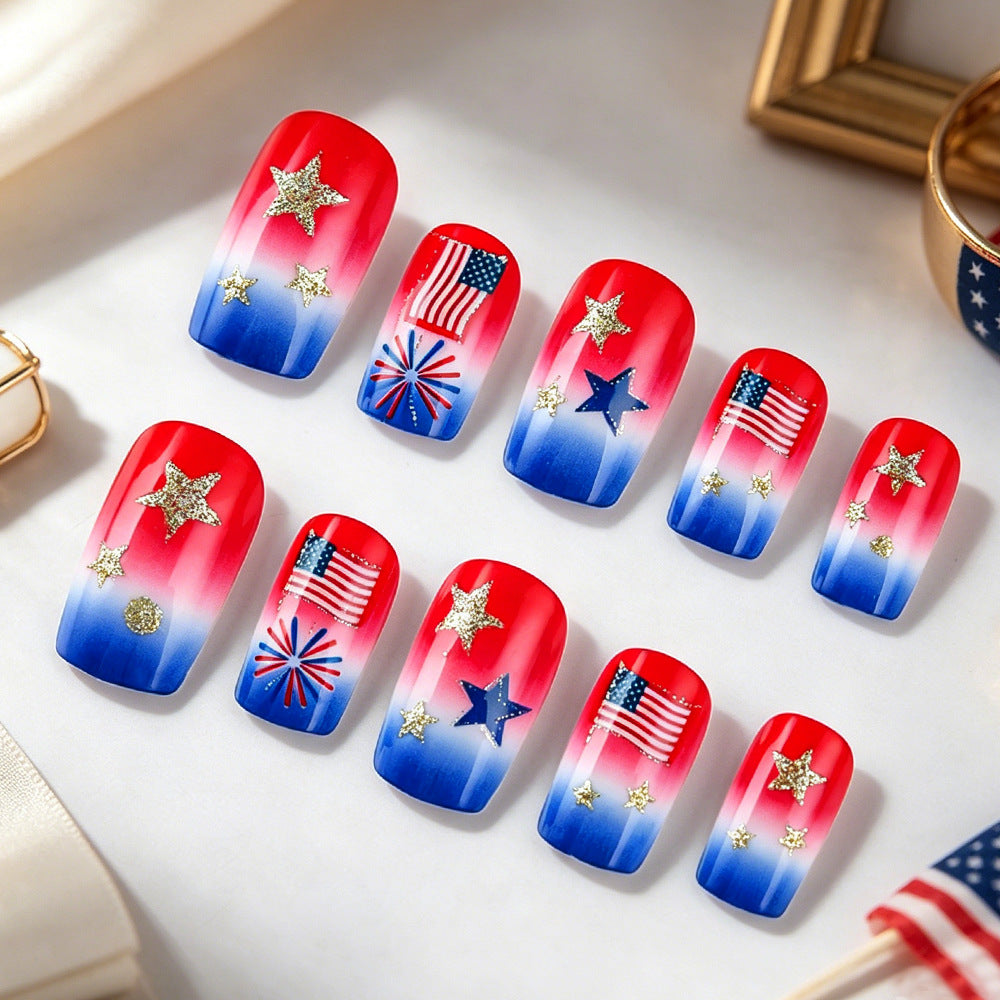 Thematische Nagelkunst mit funkeltenden Sternen und Streifen Karnz
