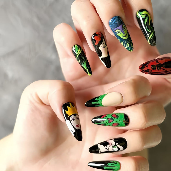 Kreative Kunstnägel mit Märchenmotiven Karnz