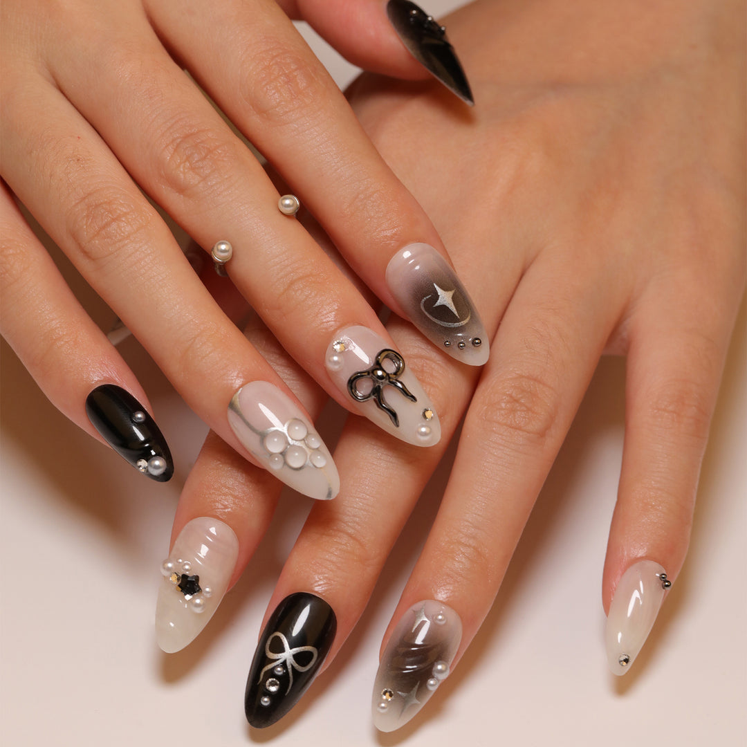 Elegante Kunstnägel mit modernen Design und Glitzerakzenten Karnz