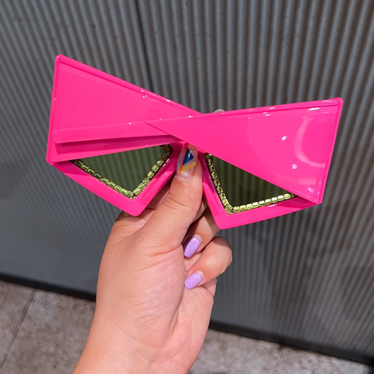 Damen cat-eye Sonnenbrille mit strassverziertem Rahmen Karnz