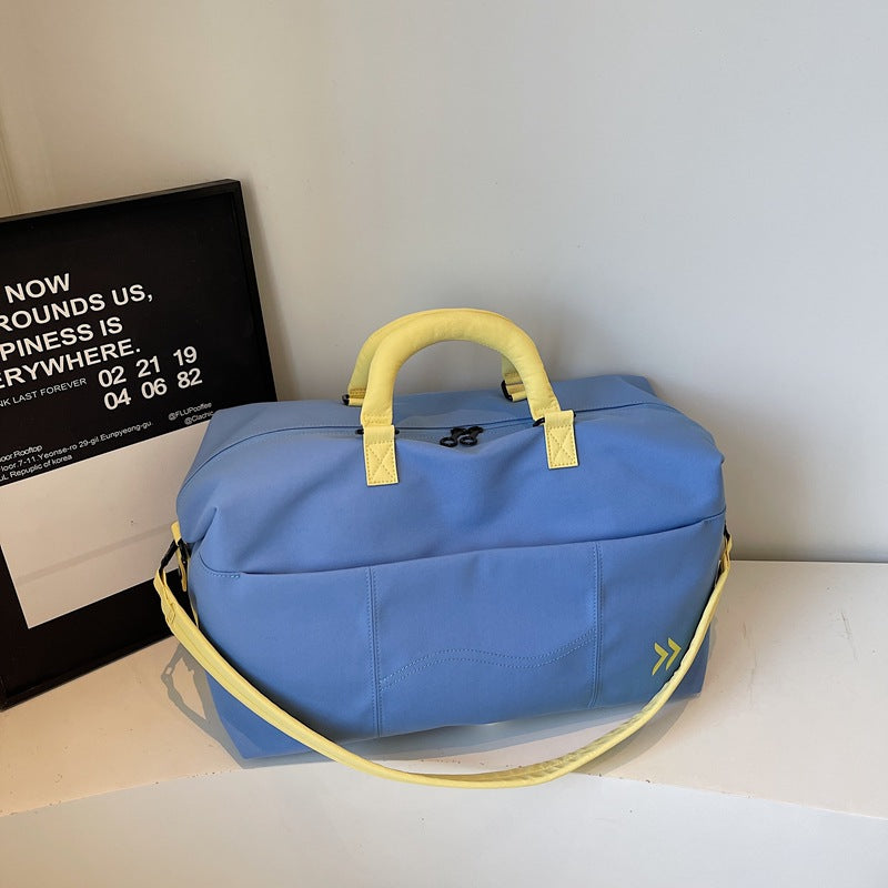Vielseitige Reisetasche mit mehreren Stauraumfächern