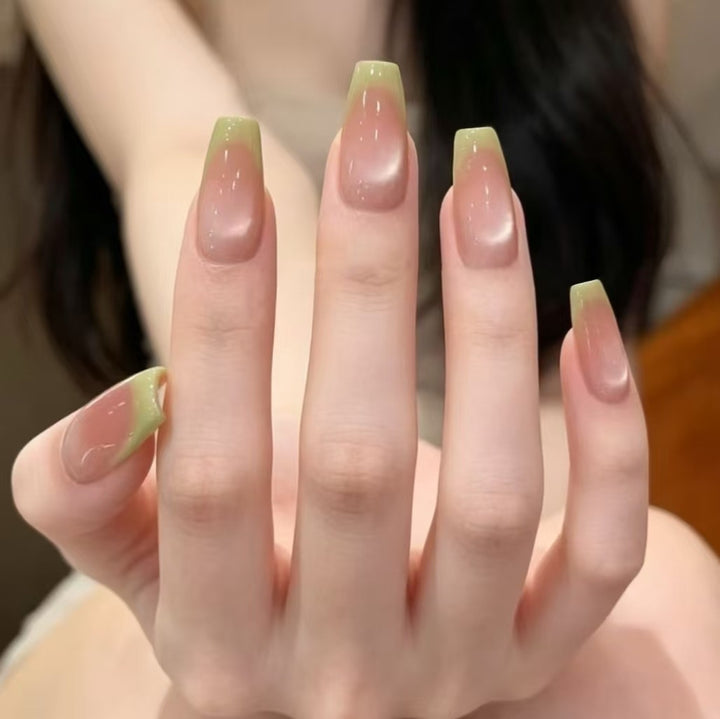 Ombre Acryl Nagelerweiterungen