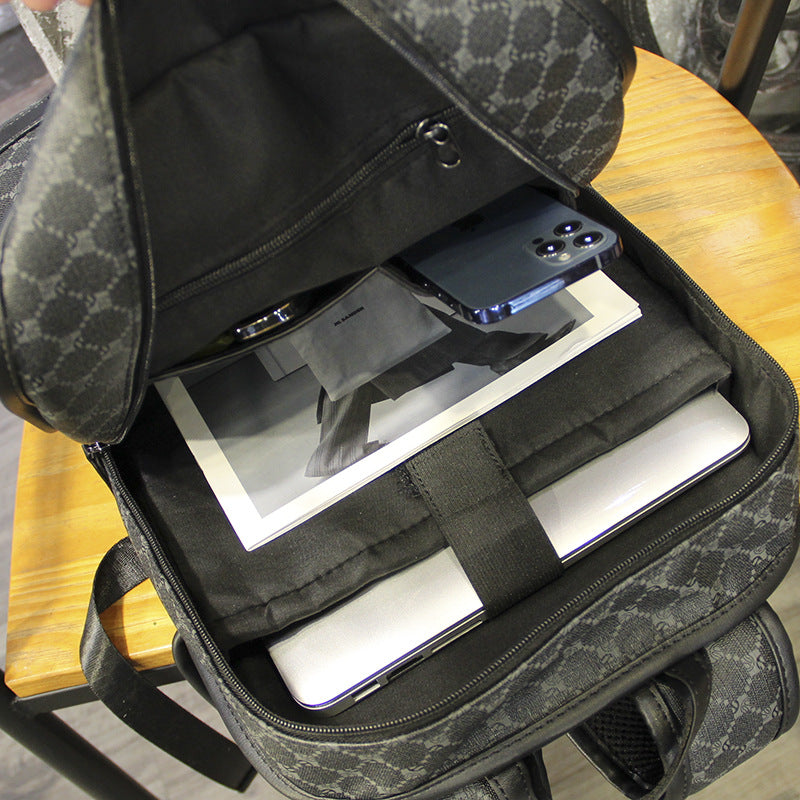 Stilvoller Backpack mit Vielseitigem Stauraum Karnz